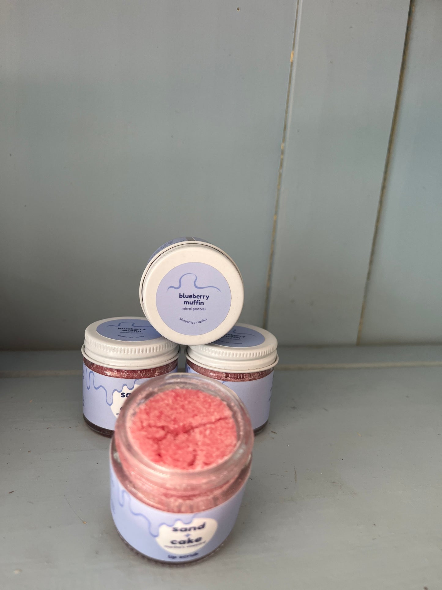 Blueberry Delight Lip Scrub (1 oz) Sand & Cake