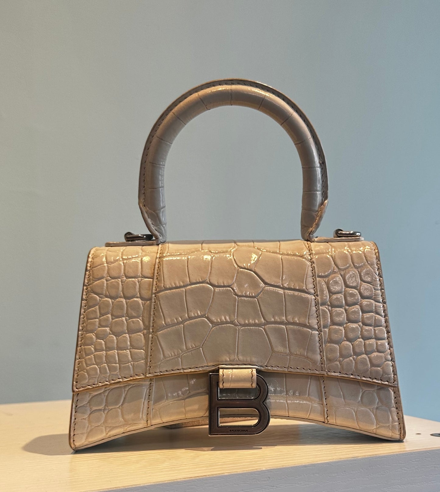 Cream Alligator Skin Purse