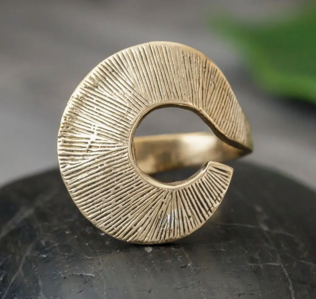 Open Etched Curl Ring (Brass)