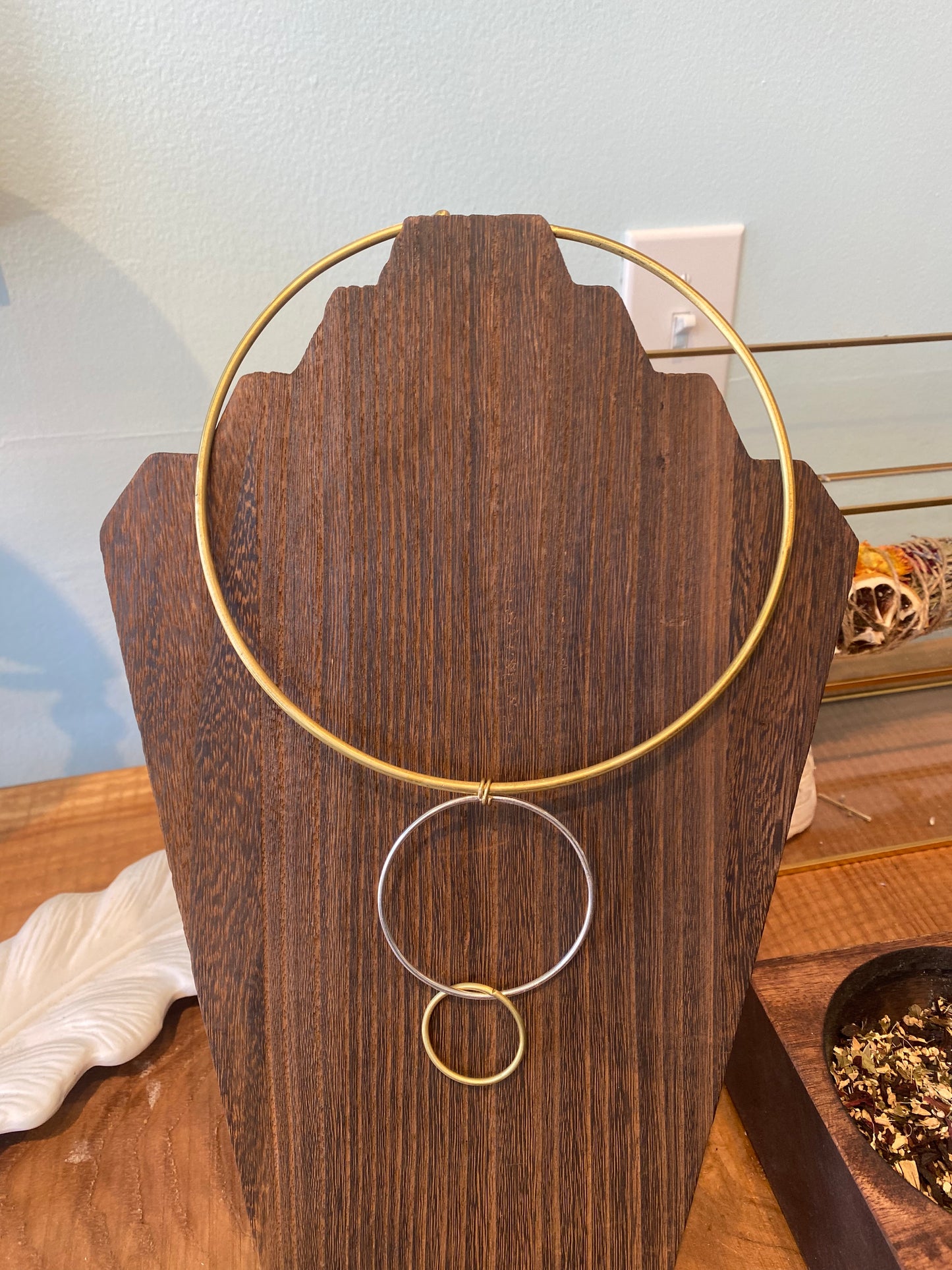 Encircled Collar Necklace