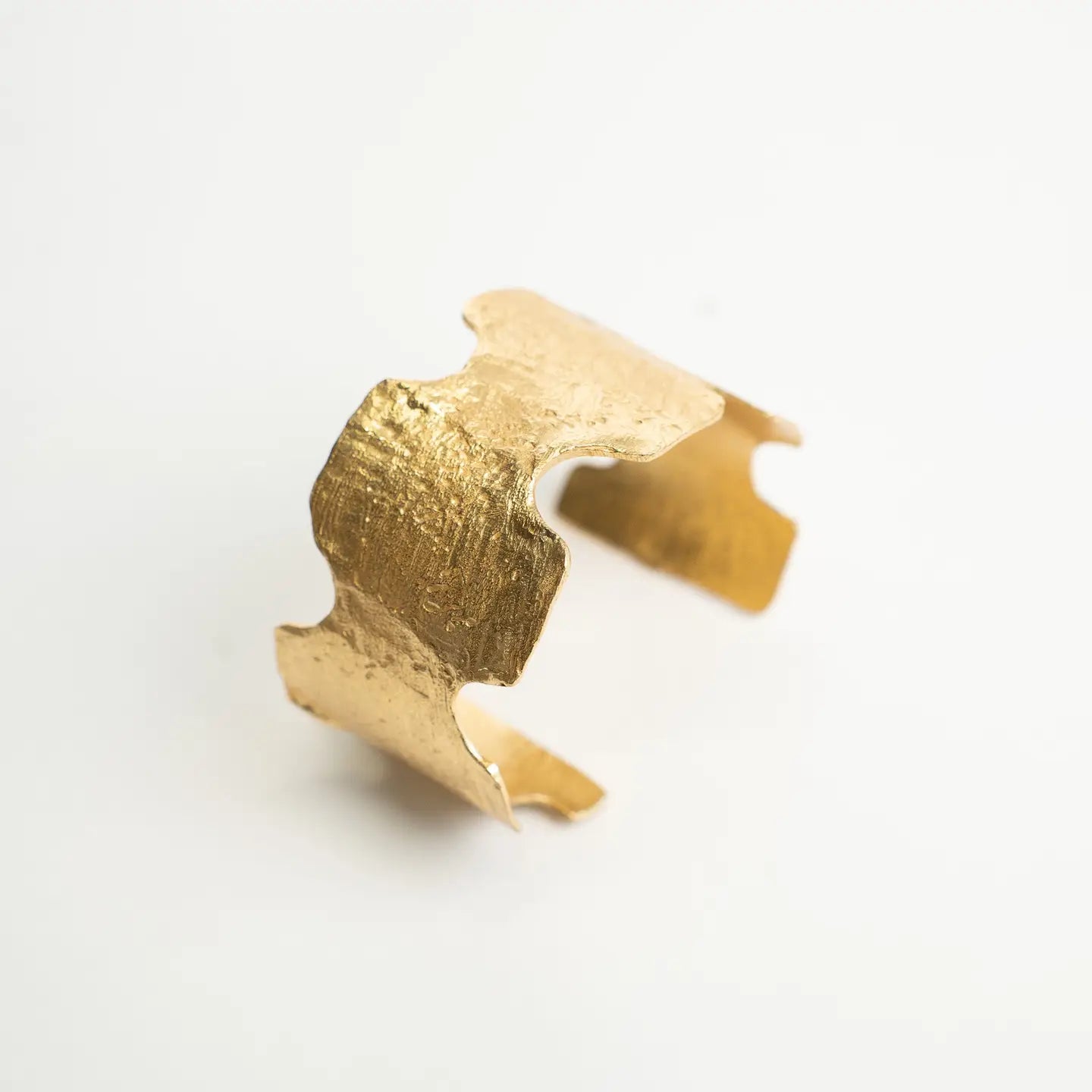 Ovi Textured Cuff