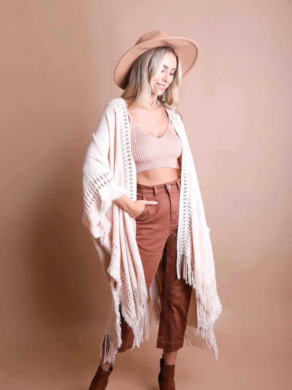 Open Work Bohemian Ruana (Lilac Gray, Cream, Rust)